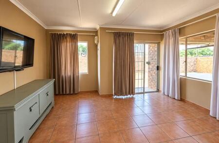 3 Bedroom House in Olifantshoek
