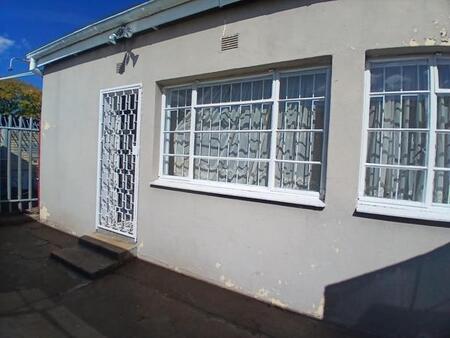 1 Bedroom Apartment in New Park
