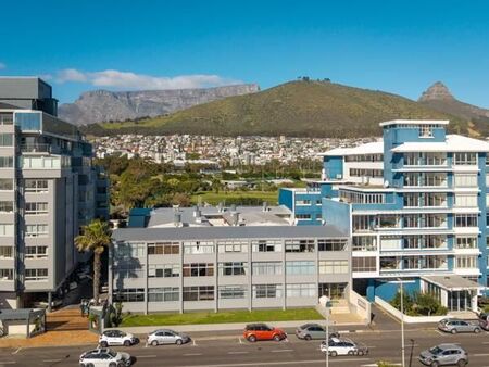 Studio apartment in Mouille Point