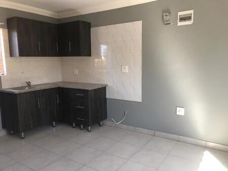 1 Bedroom Apartment in Beaconsfield