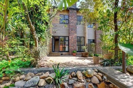 2 Bedroom Townhouse in Durbanville Central