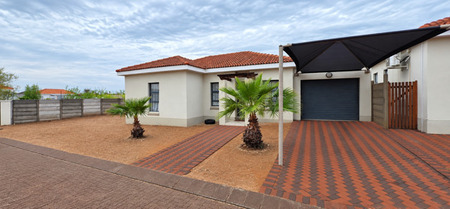 3 Bedroom House in Die Rand