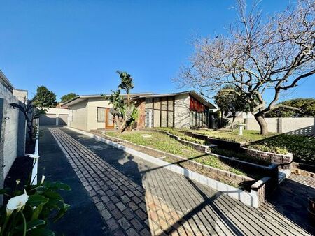 4 Bedroom house to rent in Parow North