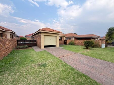 2 Bedroom house to rent in Southdowns Estate, Alberton