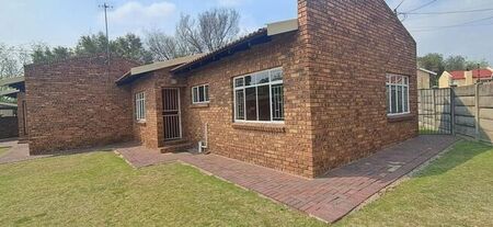 2 Bedroom flat to rent in Trichardt, Secunda