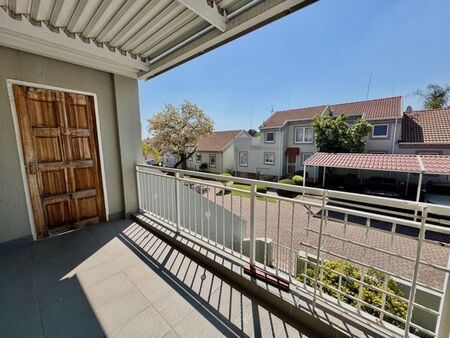 3 Bedroom duplex apartment to rent in Sunninghill, Sandton