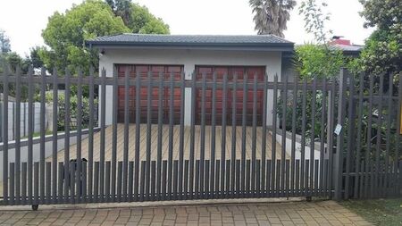 4 Bedroom house to rent in Brackendowns, Alberton