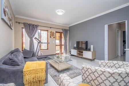2 Bedroom Apartment in Rangeview