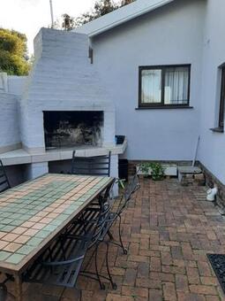 Bachelor apartment in Stellenberg