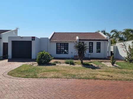 2 Bedroom House in Edgemead