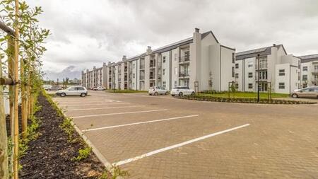3 Bedroom Apartment in Klein Parys