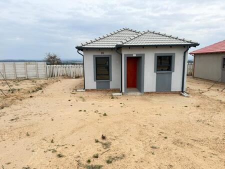 2 Bedroom House in Nooitgedacht