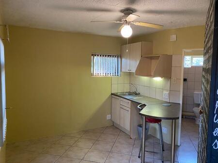 Bachelor apartment in Centurion Central