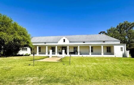 3 Bedroom House in Riebeek-Kasteel