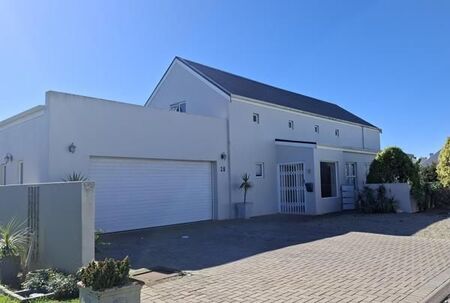 3 Bedroom House in Laguna Sands