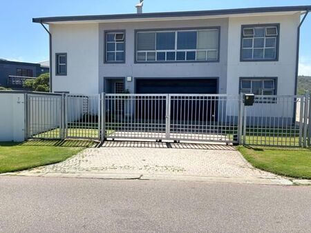 2 Bedroom House in Myoli Beach