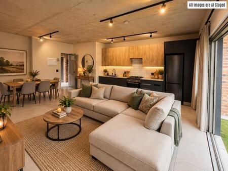2 Bedroom Apartment in George Central