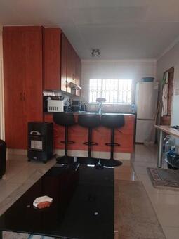 2 Bedroom Apartment in Primrose