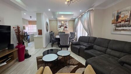3 Bedroom townhouse - sectional to rent in Bendor, Polokwane