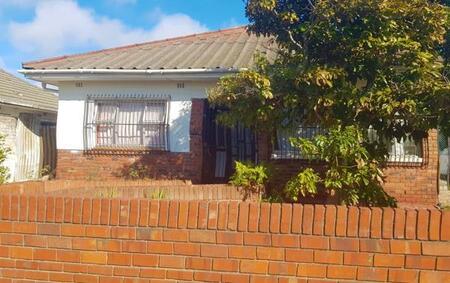 3 Bedroom House in Elnor