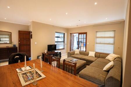3 Bedroom House in Ferndale
