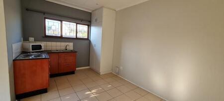 1 Bedroom Apartment in Strand Central