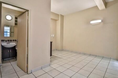 Studio Apartment in Johannesburg Cbd