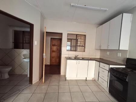 1 Bedroom Apartment in Vanderbijlpark Cw