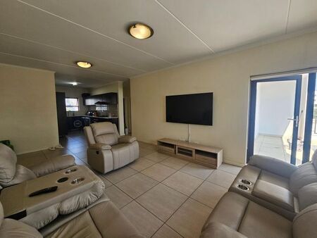 2 Bedroom apartment to rent in Greenstone Hill, Edenvale