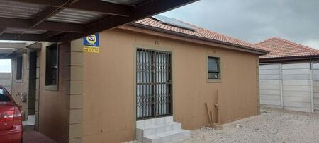 2 Bedroom house to rent in Rocklands, Mitchells Plain