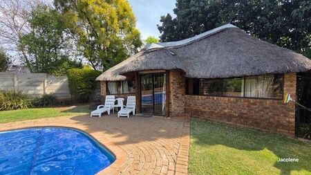 1 Bedroom bungalow to rent in Sinoville, Pretoria