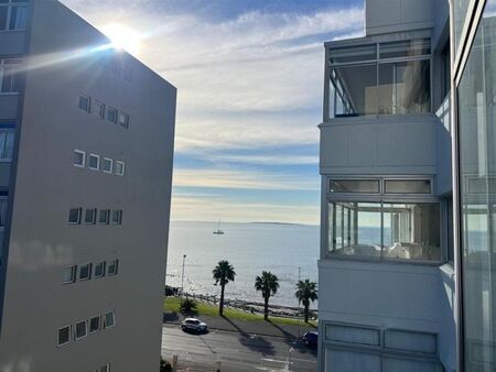 2 Bedroom apartment to rent in Mouille Point, Cape Town