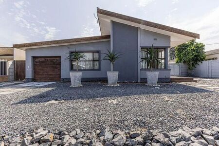 3 Bedroom house to rent in Chrismar, Bellville