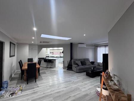 4 Bedroom House in Kleinbosch