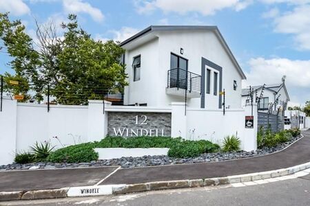 3 Bedroom Townhouse in Durbanville Central