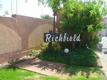 2 Bedroom Simplex in Meyersdal