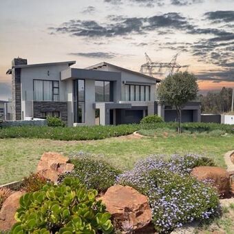 5 Bedroom House in Eye of Africa Estate