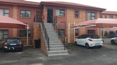 2 Bedroom Townhouse in Brackendowns