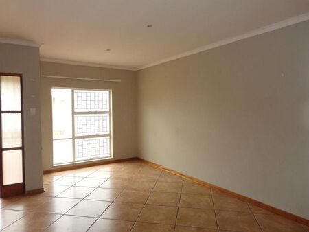 1 Bedroom townhouse - freehold to rent in Oosterville, Upington