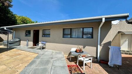 1 Bedroom cottage to rent in Montgomery Park, Johannesburg