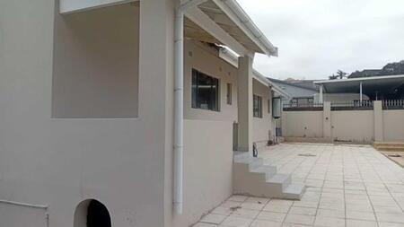 3 Bedroom House in Athlone Park