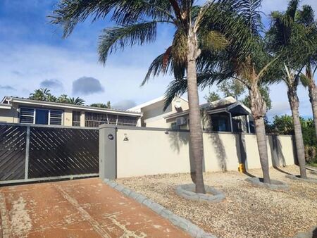 3 Bedroom House in Uitenhage Central