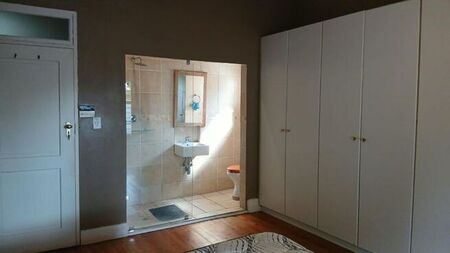 1 Bedroom house to rent in Melville, Johannesburg