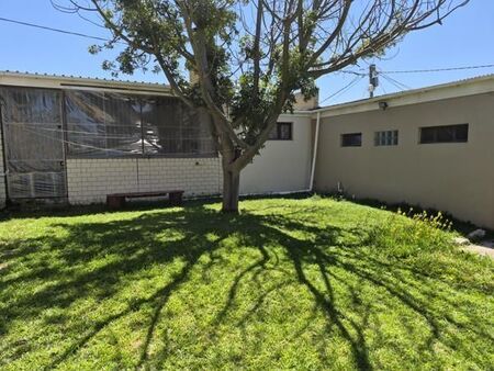 2 Bedroom House in Chatsworth