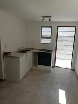 1 Bedroom Apartment in Table View