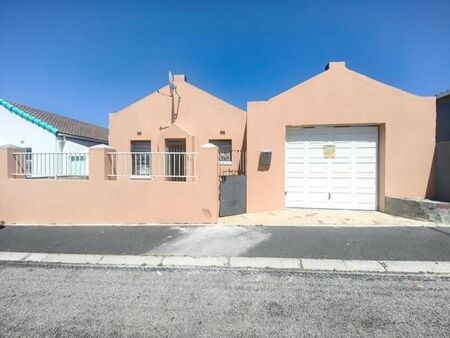 2 Bedroom House in Mitchells Plain