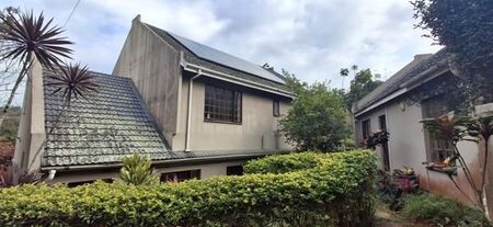 6 Bedroom House in Amanzimtoti