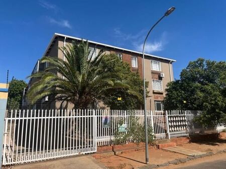 1 Bedroom Apartment in Kimberley Central