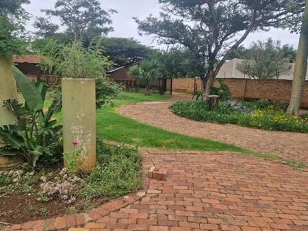 3 Bedroom House in Kameeldrift West