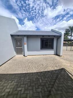 1 Bedroom Flat in Doornpoort